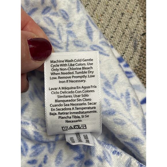 Aria Collection Nightgown Long Sleeve Velour   Floral blue white pockets,size 5X - Picture 8 of 11